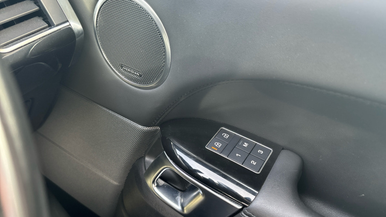 Land Rover Range Rover Sport 2.0 P400e HSE Dynamic Black 5dr Auto Estate